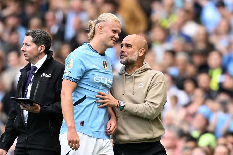 El delantero del Manchester City Erling Haaland ha firmado un contrato que le mantiene en el club hasta 2034.