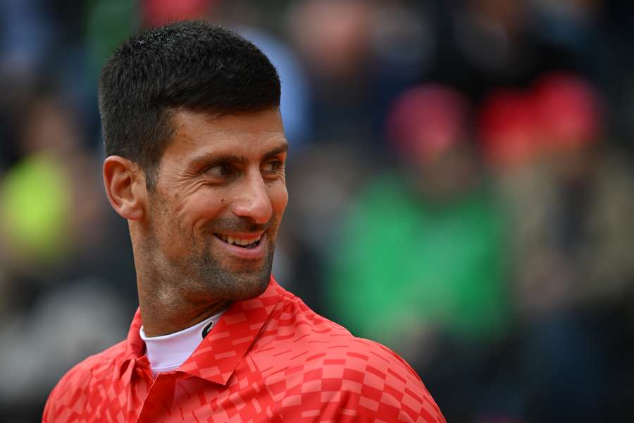 Novak et son sourire carnassier.