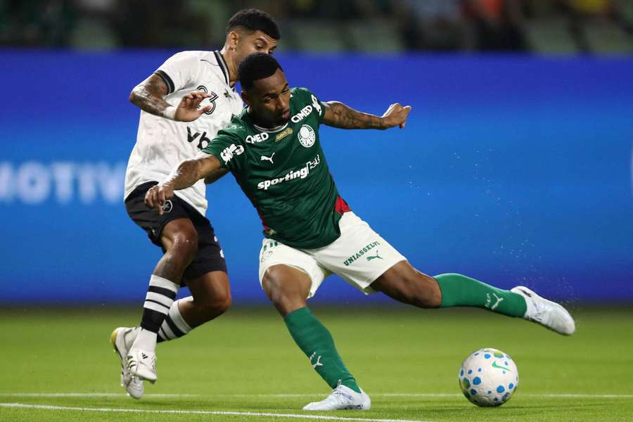 Newcastle ahead of Liverpool for Palmeiras midfielder Allan