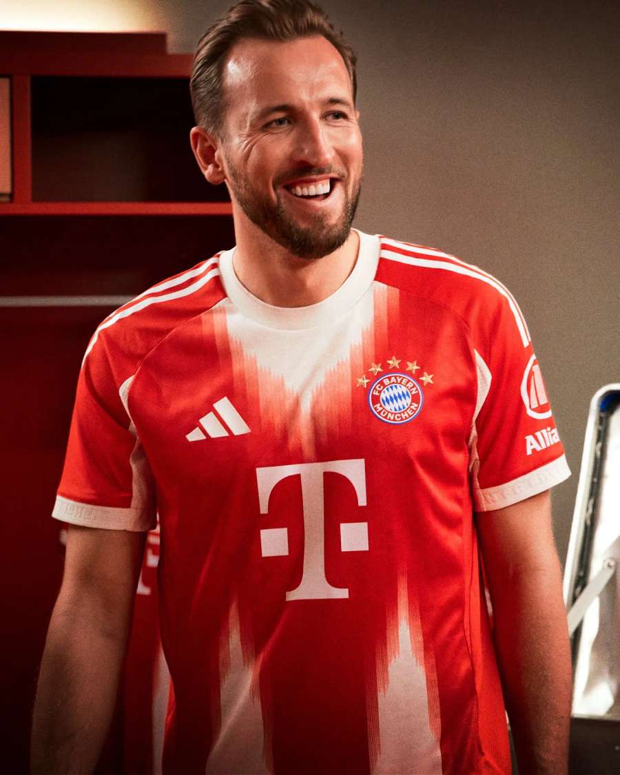 Bayern Munich home kit Bayern Munich home kit