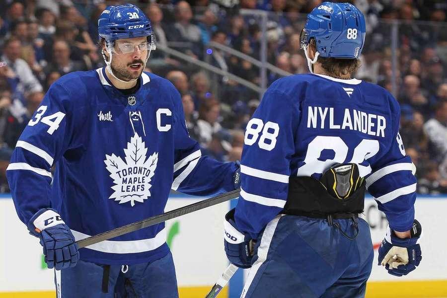 Matthews je lídrom Toronta.
