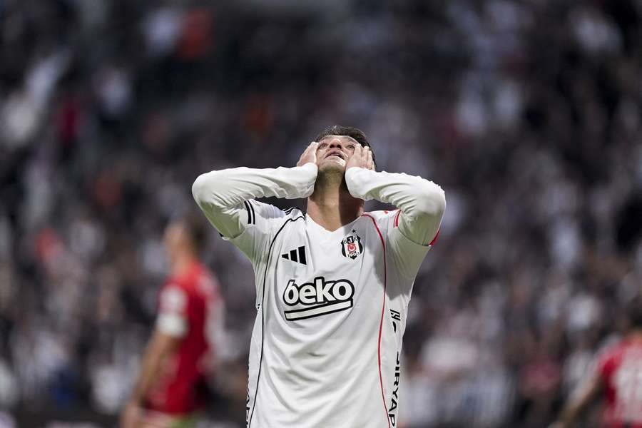 Under fez o primeiro golo do Besiktas