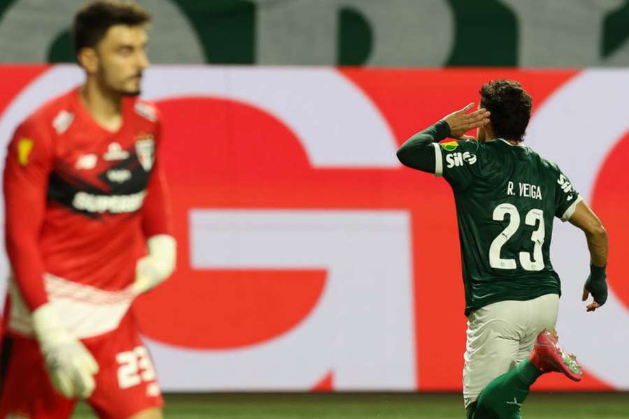 Raphael Veiga fez o único golo do encontro