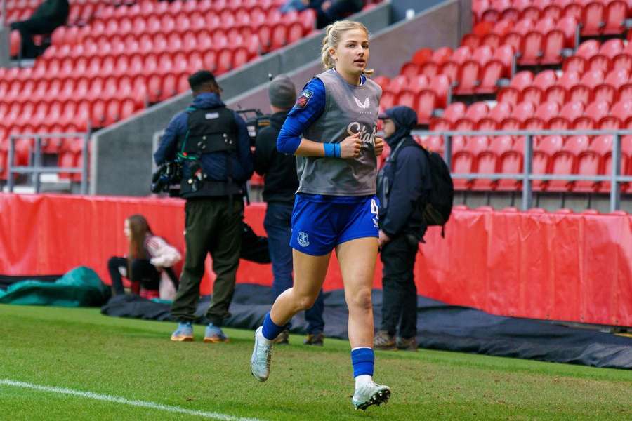 Everton captain Megan Finnigan signs new deal until 2027 Everton captain Megan Finnigan signs new deal until 2027