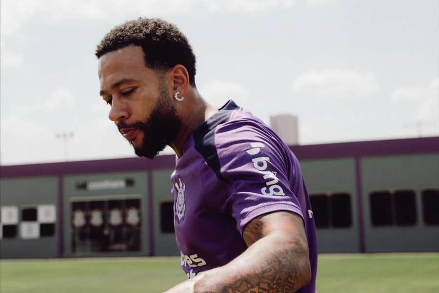 Corinthians pode optar por não forçar situação de Memphis