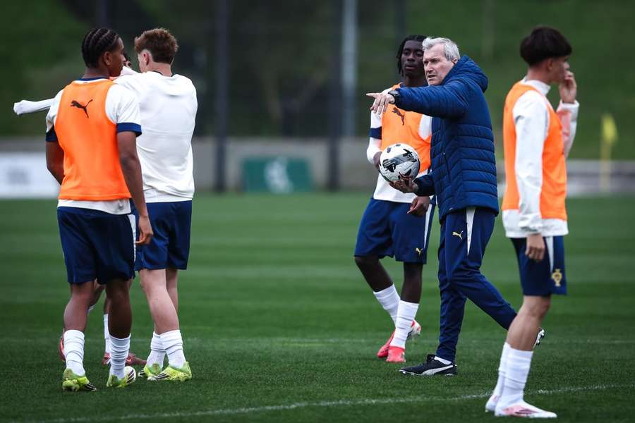 Formação é agora orientada por José Lima