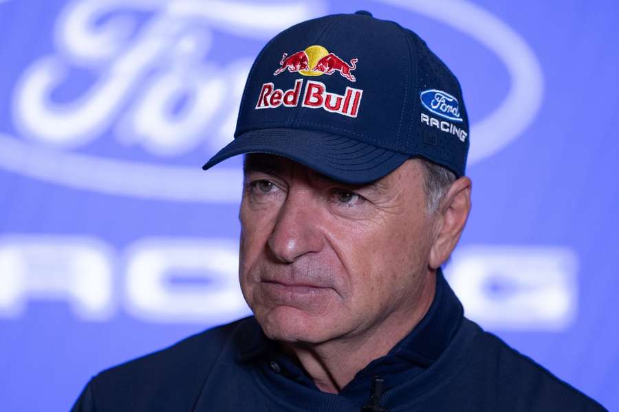 El español Carlos Sainz en rueda de prensa