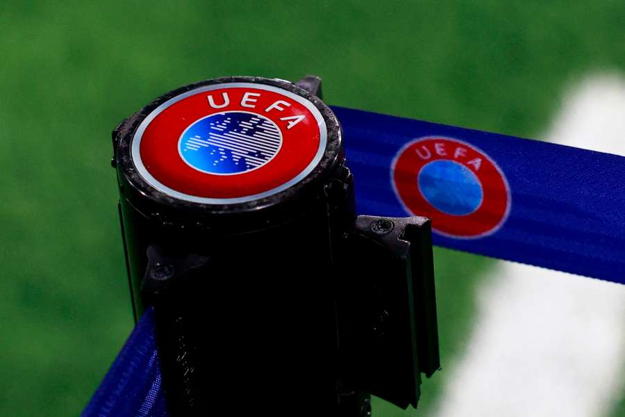 Il logo UEFA Il logo UEFA