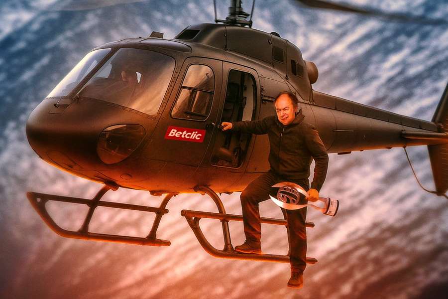 Puchar za wygranie Betclic 1 Ligi doleci do zwycięzcy helikopterem