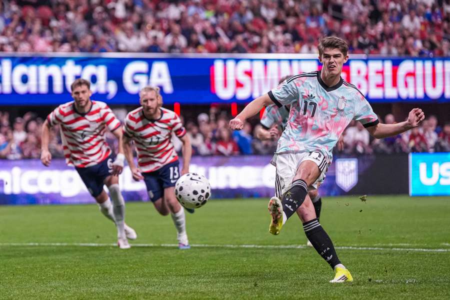 Pro diváky nebylo jednoduché rozeznat oba týmy.