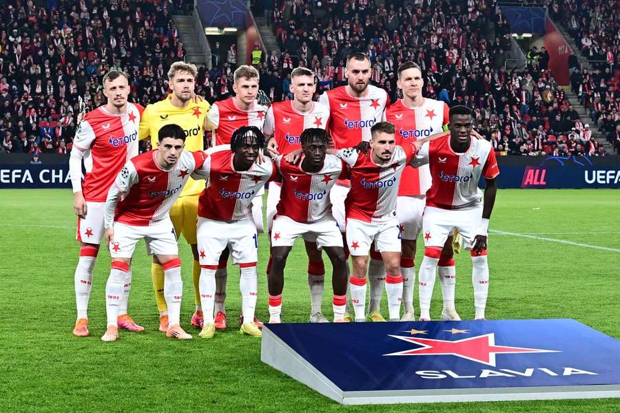 Slavia loni v Lize mistrů uhrála tři body. Slavia loni v Lize mistrů uhrála tři body.