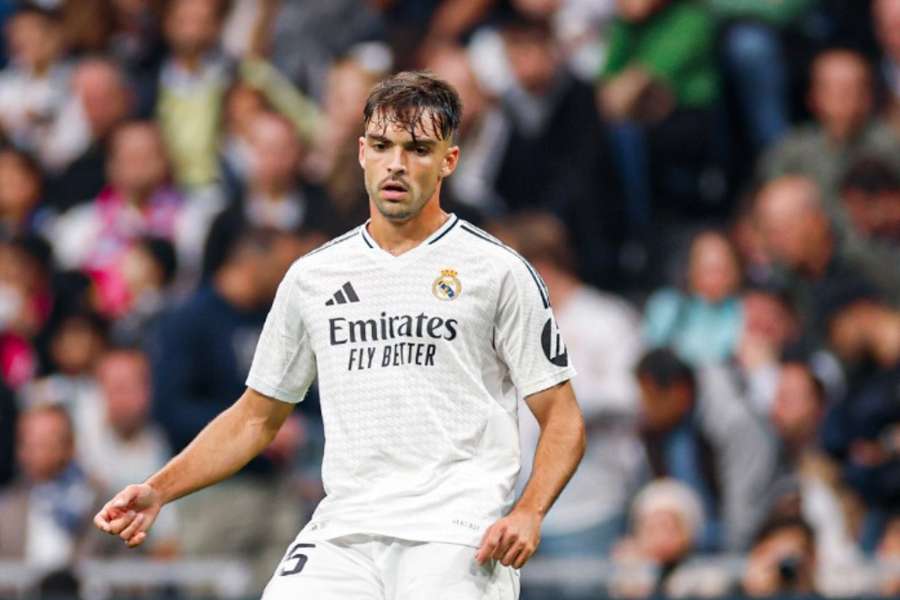 Raúl Asencio se tornou peça central da defesa do real Madrid depois de várias lesões no elenco