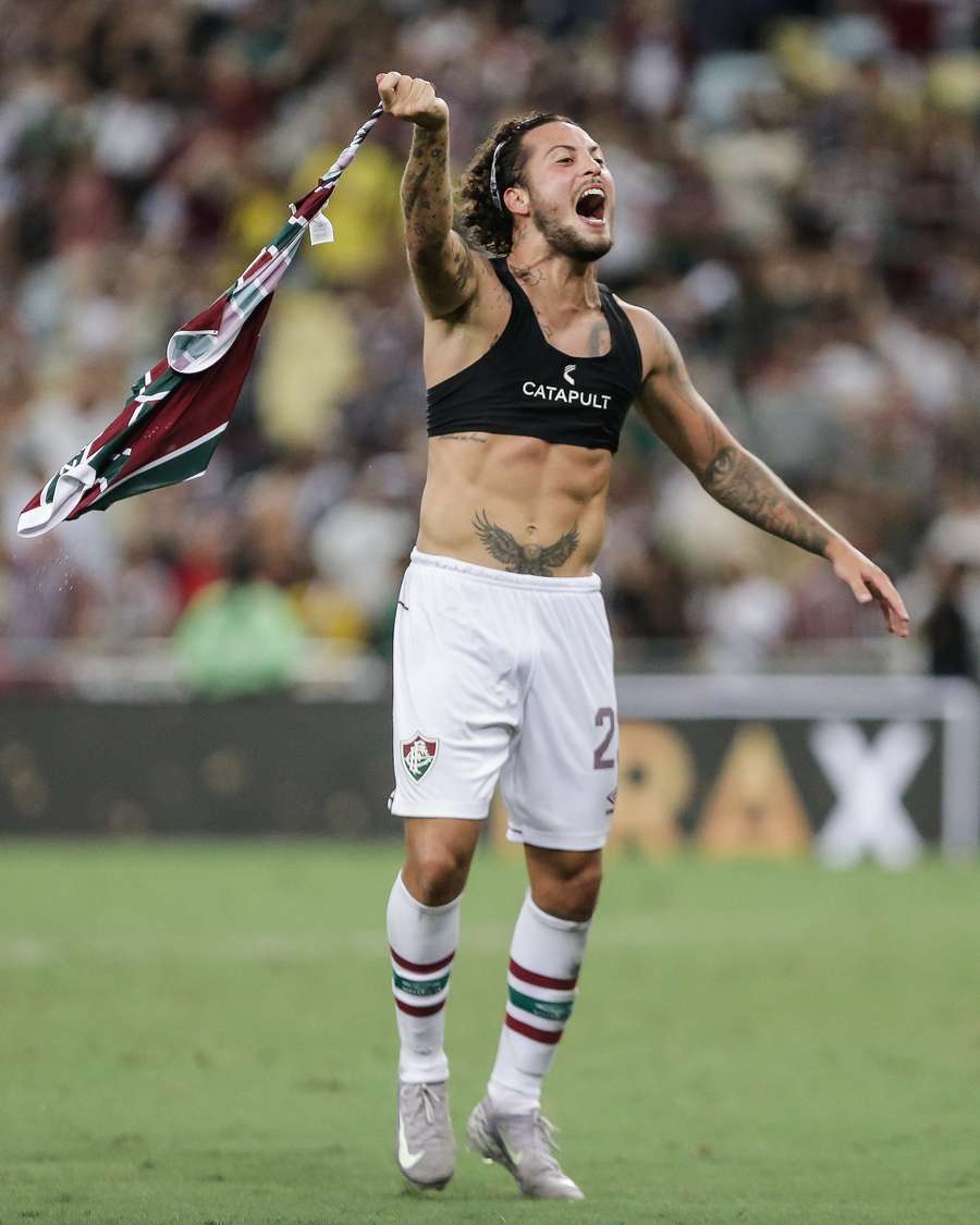 Guga decidiu Fluminense 2x1 Vasco com um golaço