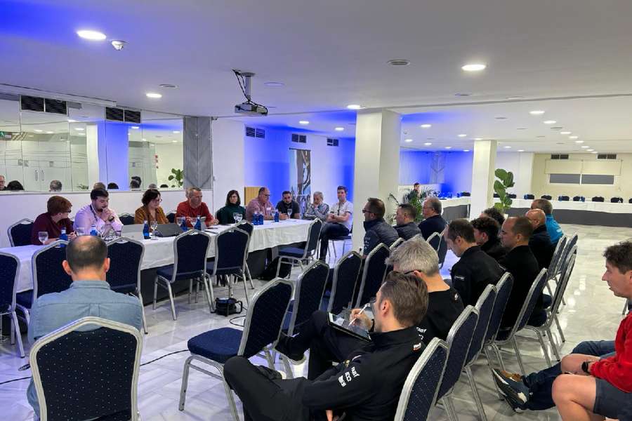 Reunião dos organizadores da Vuelta Ciclista a Andalucía na quarta-feira