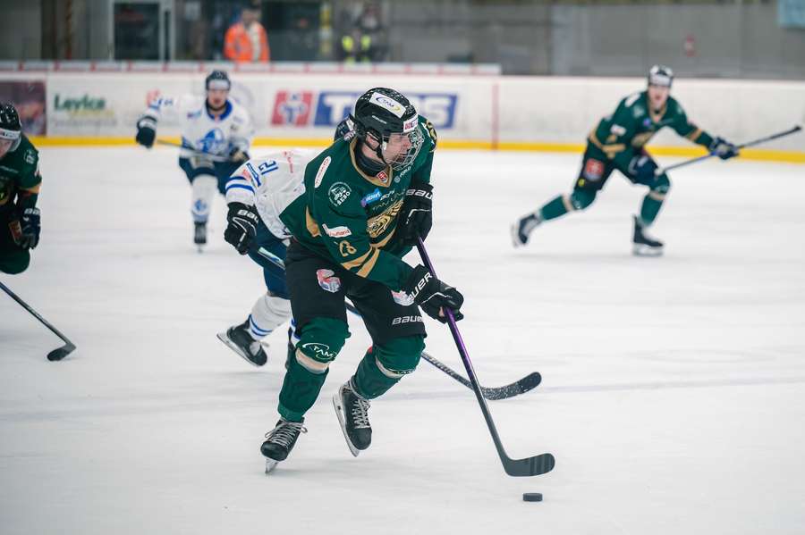 Levice si zahrajú v semifinále.