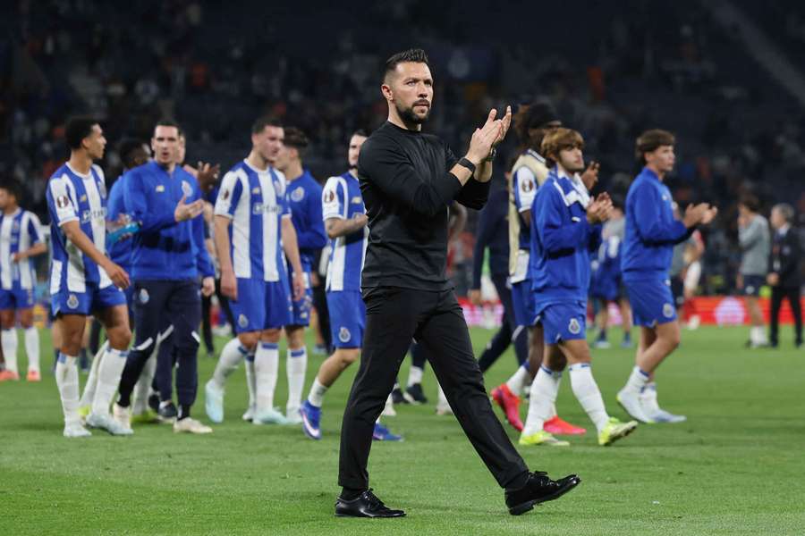 Farioli leva 24 jogadores Farioli leva 24 jogadores