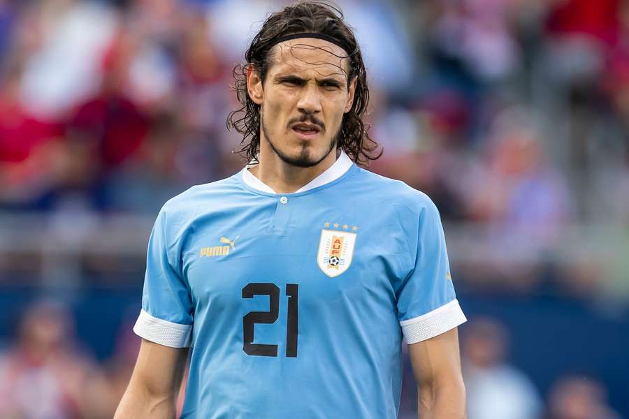 Edinson Cavani by se mohl opět setkat s koučem Unaiem Emerym.