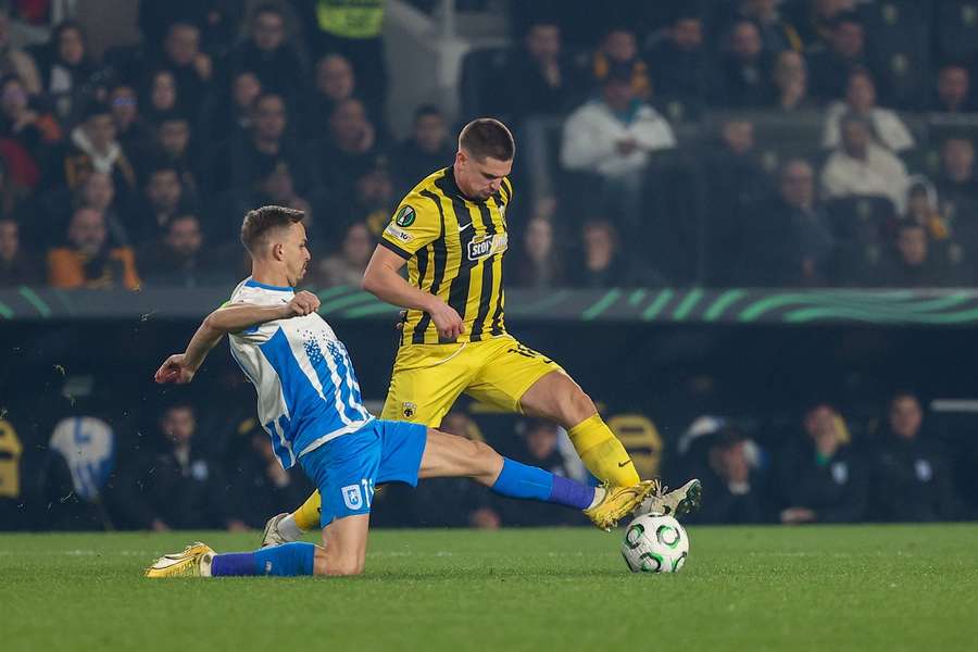 Nicușor Bancu, în duel cu Răzvan Marin Nicușor Bancu, în duel cu Răzvan Marin