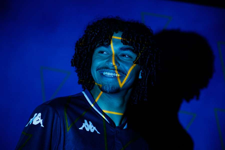 Tiago Brito vai continuar no Estoril