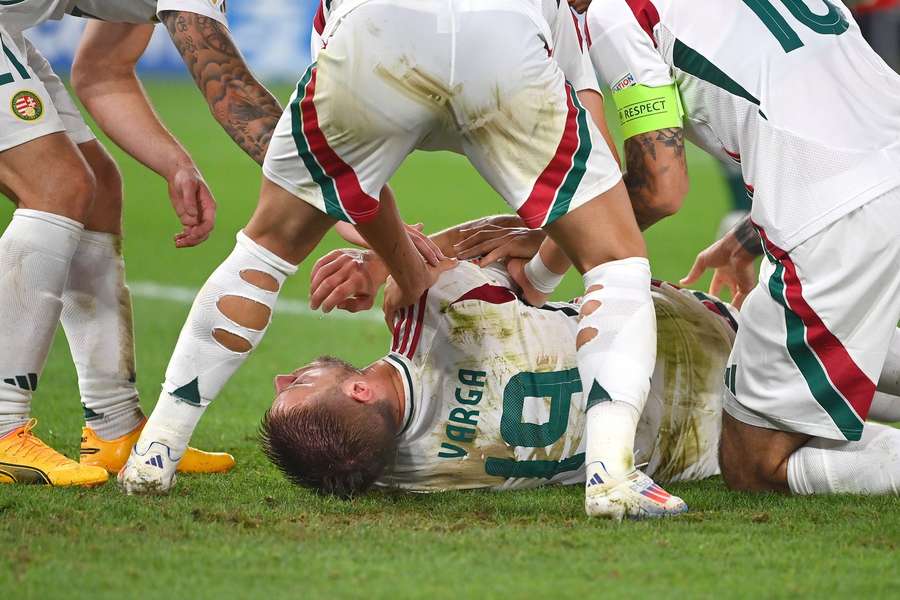 Barnabás Varga si během nedělního zápasu zlomil lícní kost.