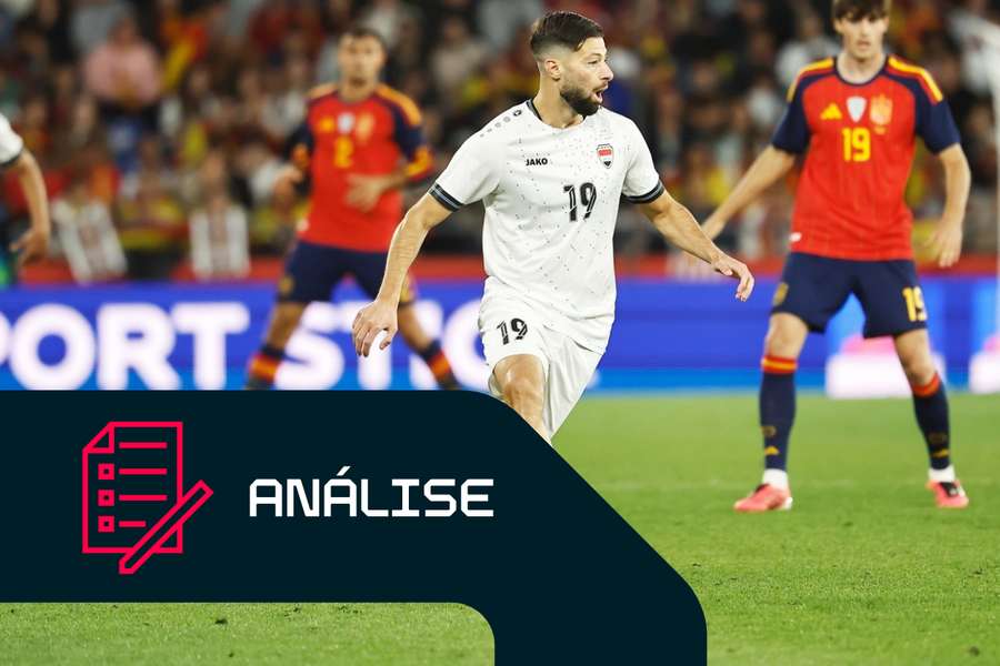 Kevin Yakob em ação frente à Espanha num particular de preparação para o Mundial