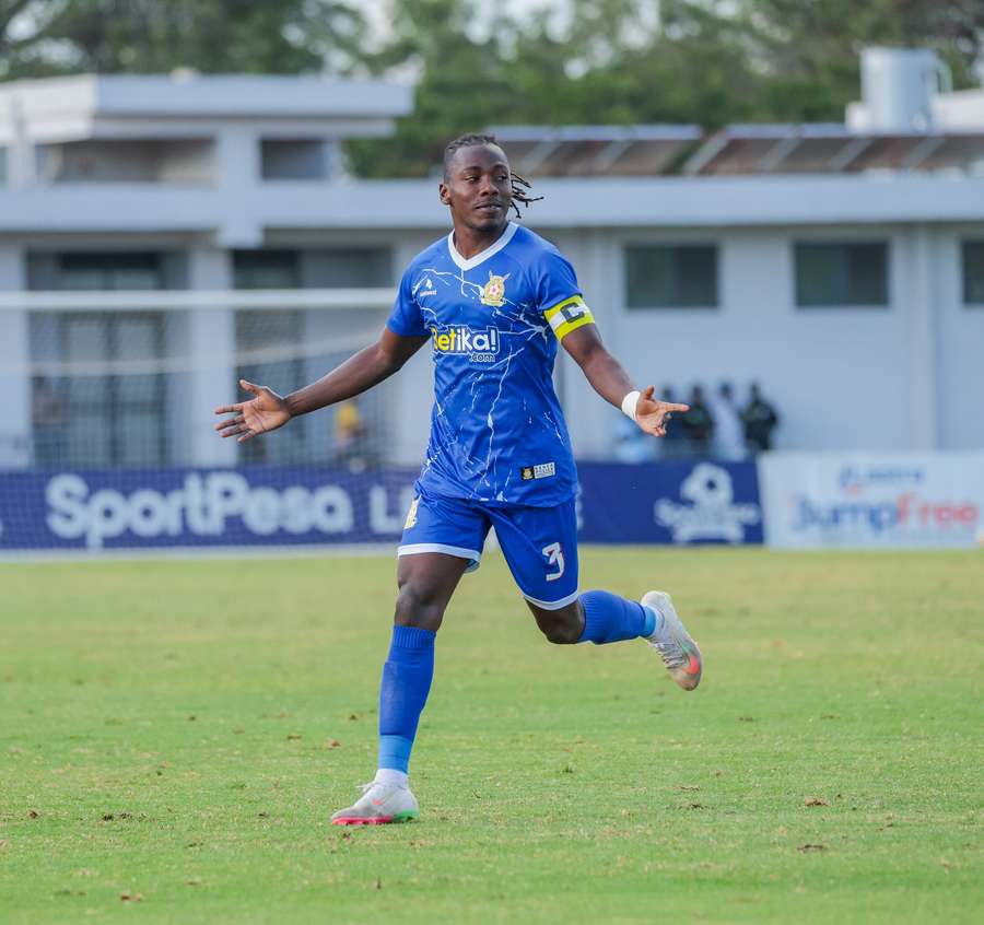 Aboud Omar scored from a sumptuous free-kick to hand Police sixth win.