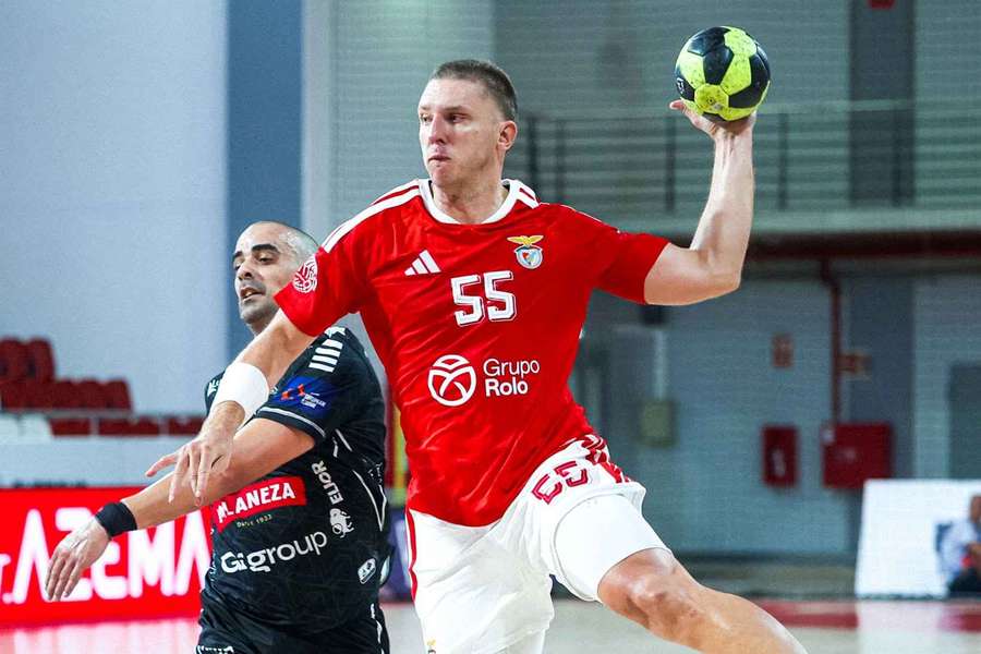 Mikita Vailupau esteve imparável e acabou o jogo com 12 golos apontados