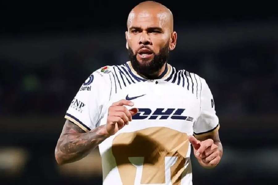 Dani Alves está detido desde janeiro
