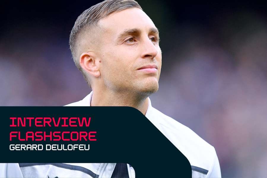 Deulofeu montre l’écusson de l’Udinese, le club qui l’a toujours soutenu depuis sa grave blessure.