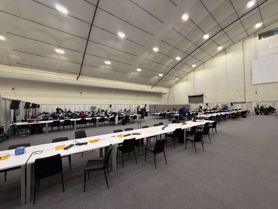 Sala de imprensa dentro do complexo de treinamento do Patriots