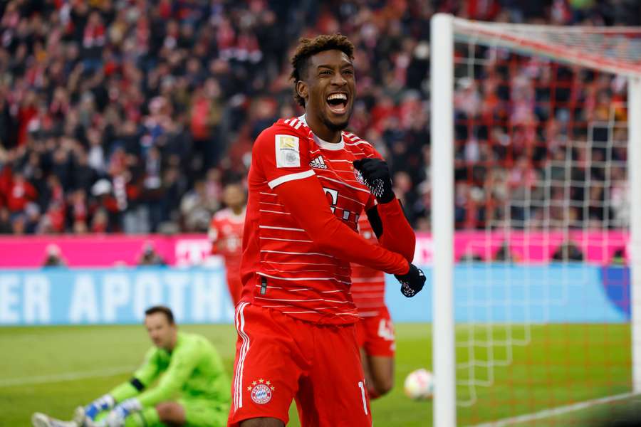 Coman acertou chute por entre as pernas do goleiro