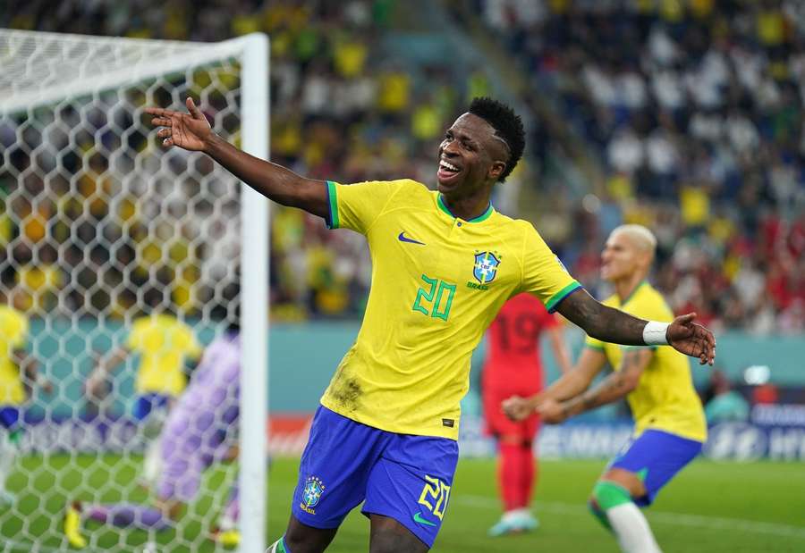 Vini Jr. em ação pelo Brasil na Copa do Mundo de 2022