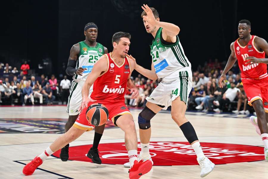 L'Olympiakos remporte le derby