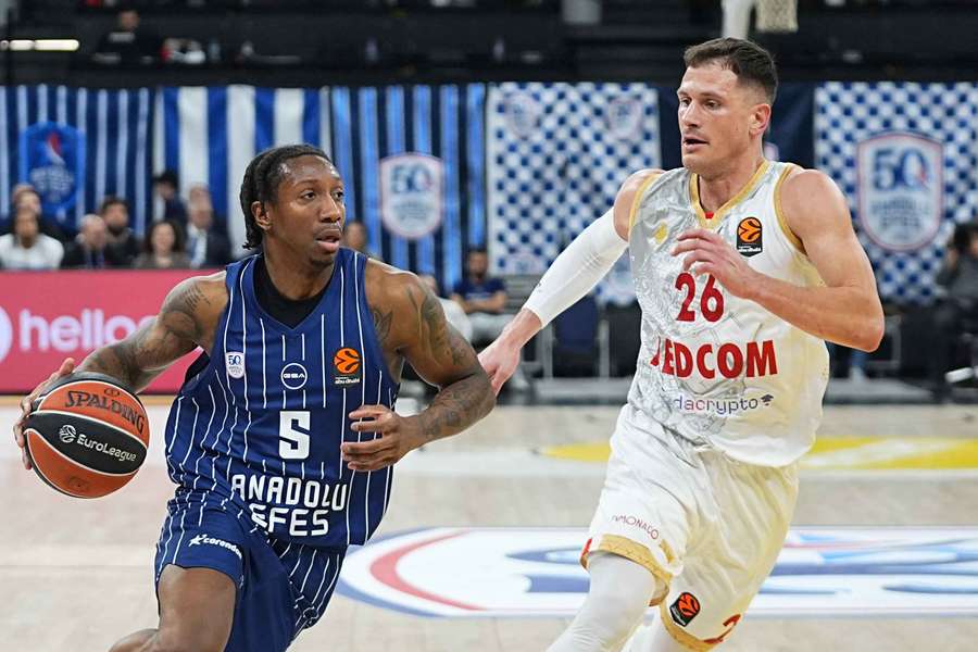 Monaco renverse l'Efes Istanbul et enchaîne en Euroligue