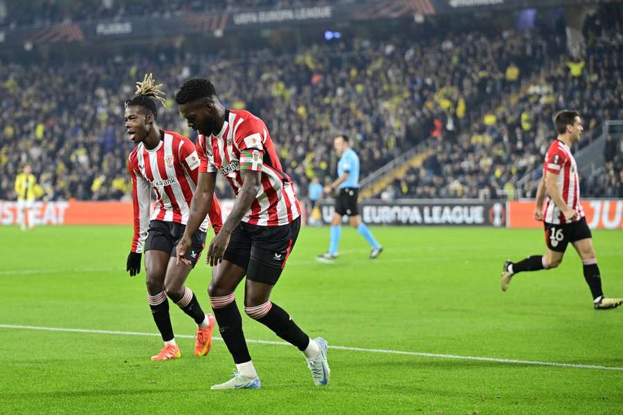 Inaki Williams (R) celebrates with his brother Nico