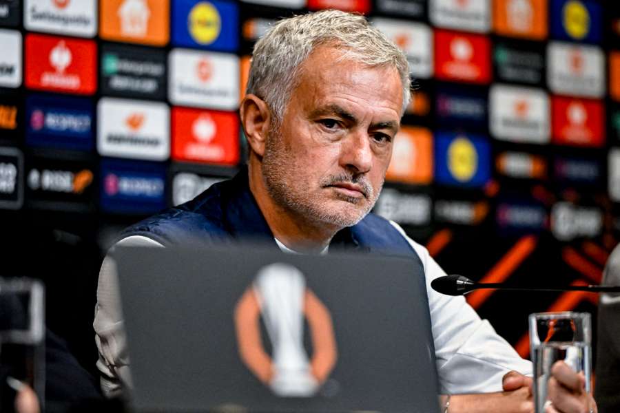 José Mourinho ganhou a Taça da Liga e a Liga Europa durante a sua passagem pelo Manchester United