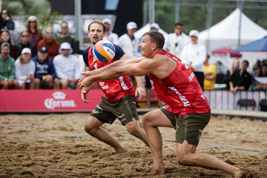 Perušič se Schweinerem nezvládli čtvrtfinále a na MS skončili.