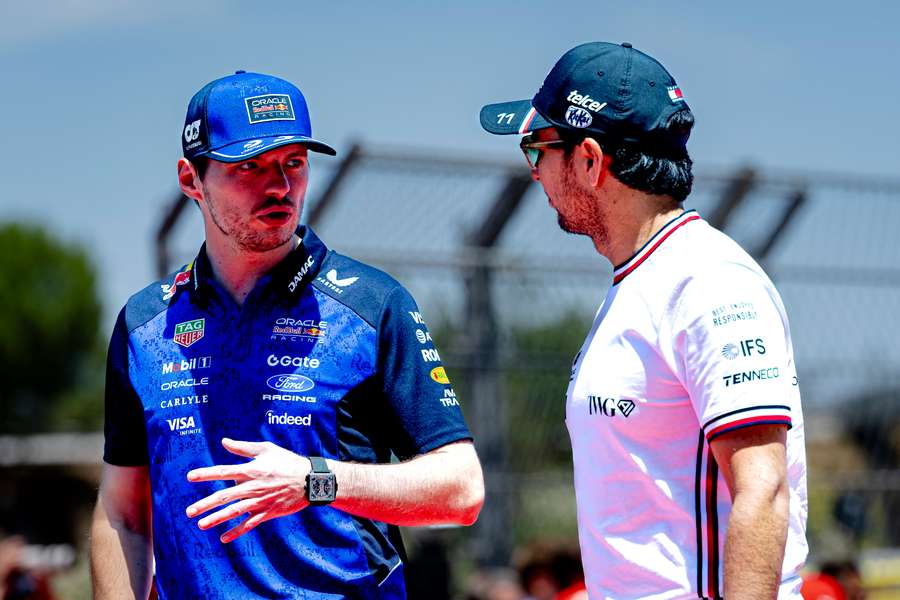 'Checo' Pérez (D) y Max Verstappen (I) 'Checo' Pérez (D) y Max Verstappen (I)