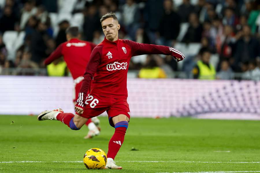 Bryan Zaragoza tijdens een warming-up