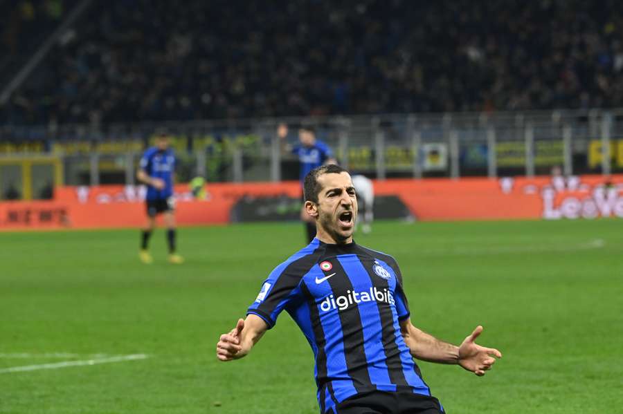 Mkhitaryan fez o segundo golo do Inter na vitória diante da Udinese, por 3-1
