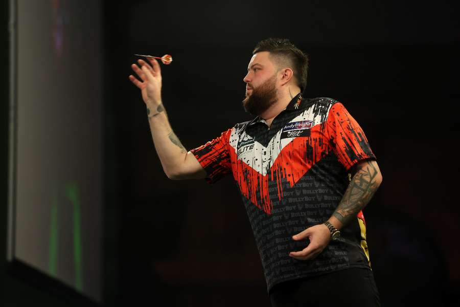 Michael Smith was beaten by Kevin Doets