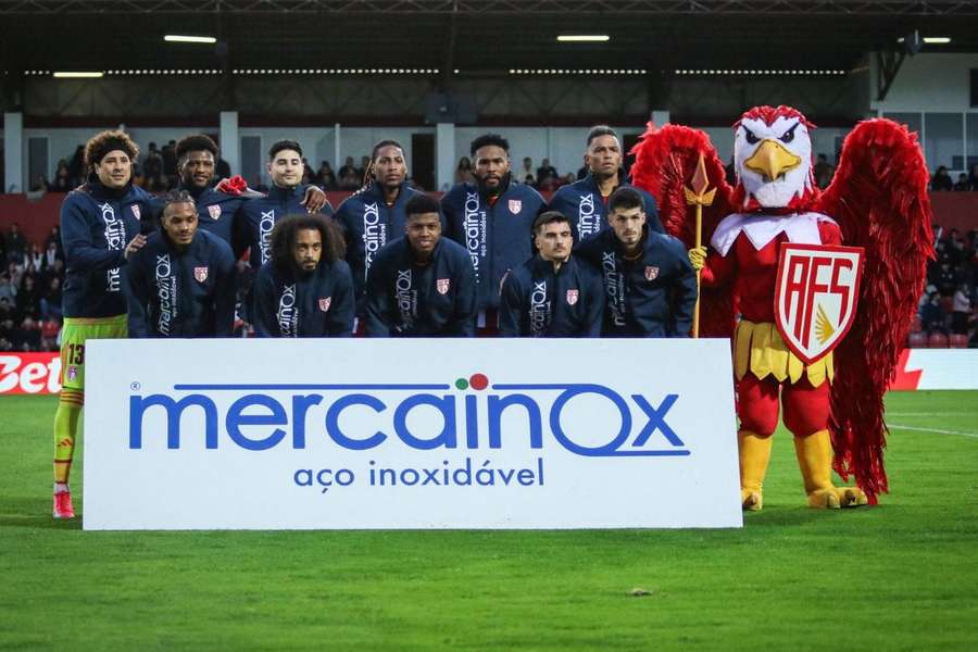 O onze titular do AVS frente ao Sporting