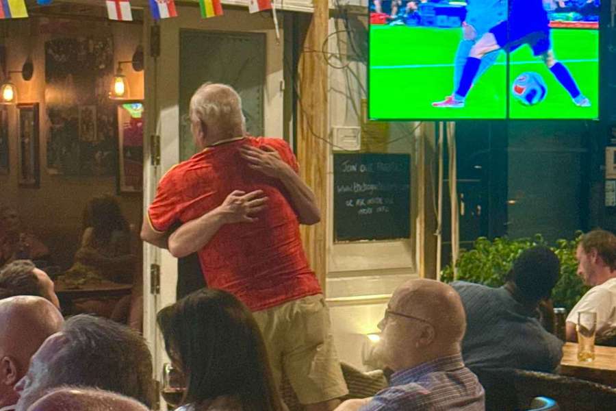 Căldura schimbă planurile la Madrid: Spania - Arabia Saudită nu va fi transmis în "fan zone" Căldura schimbă planurile la Madrid: Spania - Arabia Saudită nu va fi transmis în "fan zone"