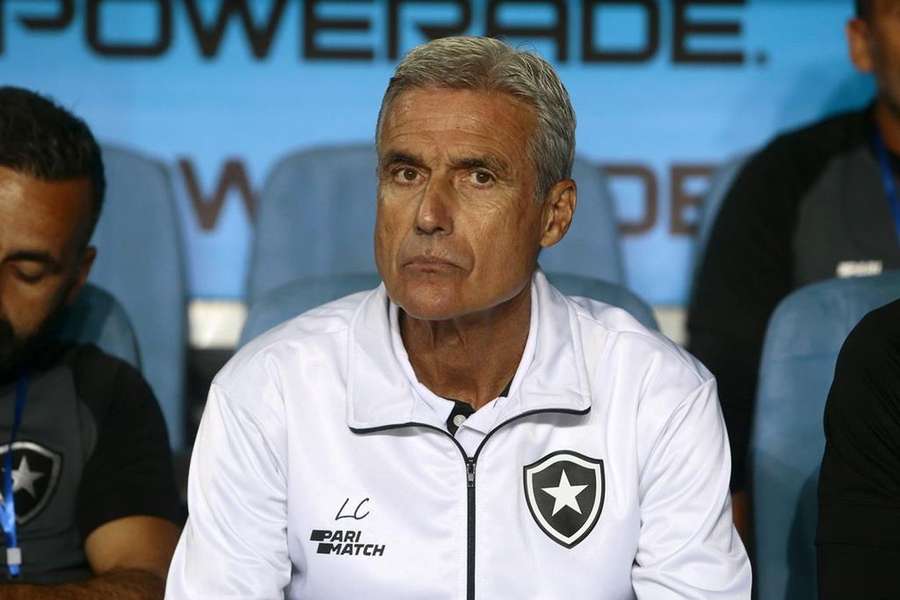 Luís Castro deve despedir-se na próxima madrugada do Botafogo