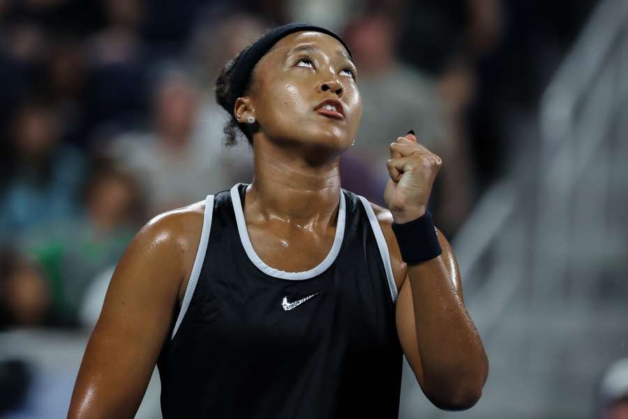 Naomi Ósakaová zvládla další bitvu a na US Open postupuje. Naomi Ósakaová zvládla další bitvu a na US Open postupuje.
