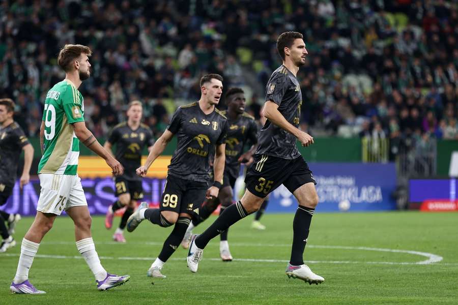 Piątek z Ekstraklasą: Lechia remisuje z Wisłą, gol Kamińskiego. Debiut trenera Pogoni