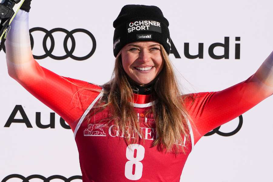 Première victoire de la saison pour Corinne Suter.