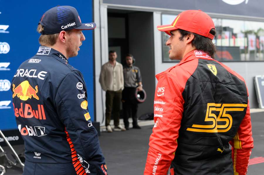 Verstappen y Sainz, primera fila de la parrilla de salida en Montmeló