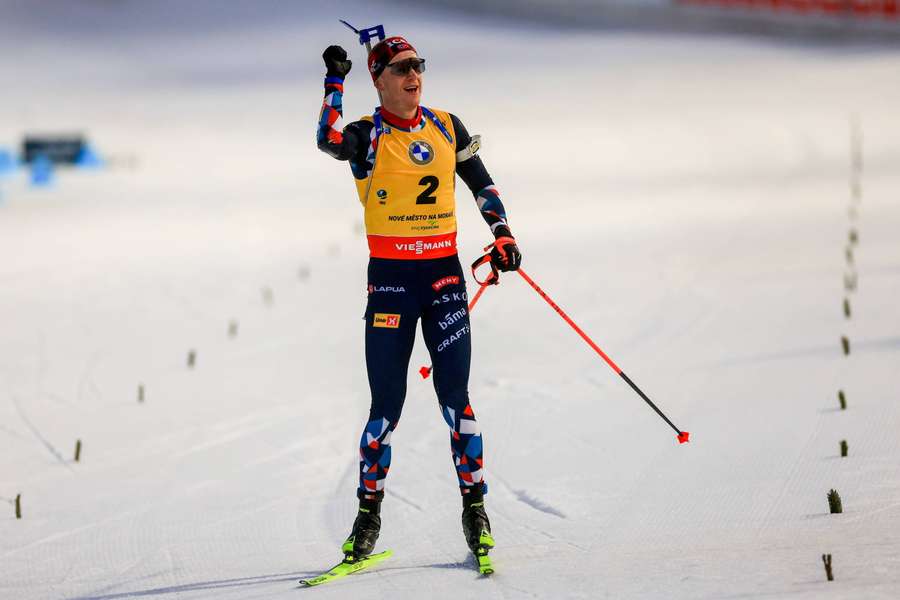 Johannes Boe triumfatorem biathlonowego sezonu po wygraniu biegu na dochodzenie