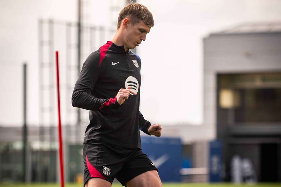 Dani Olmo, durante el entrenamiento del Barça posterior a la victoria de Champions ante el Dortmund